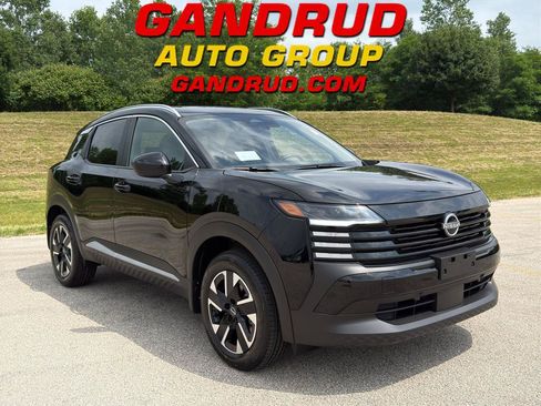 New 2026 Nissan Kicks SV w/ SV Premium Package AWD/4WD image 1
