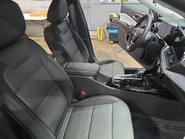 New 2026 Chevrolet Trax LT w/ Driver Confidence Package FWD image 13