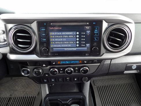 Used 2017 Toyota Tacoma TRD Pro image 22