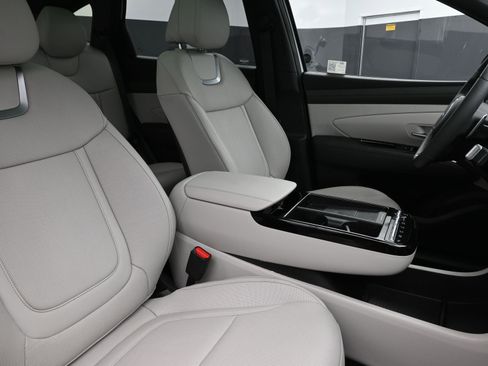 Certified 2025 Hyundai Tucson Limited image 27