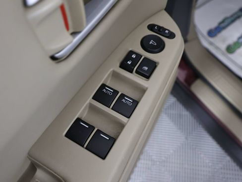 Used 2012 Honda Pilot Touring image 32