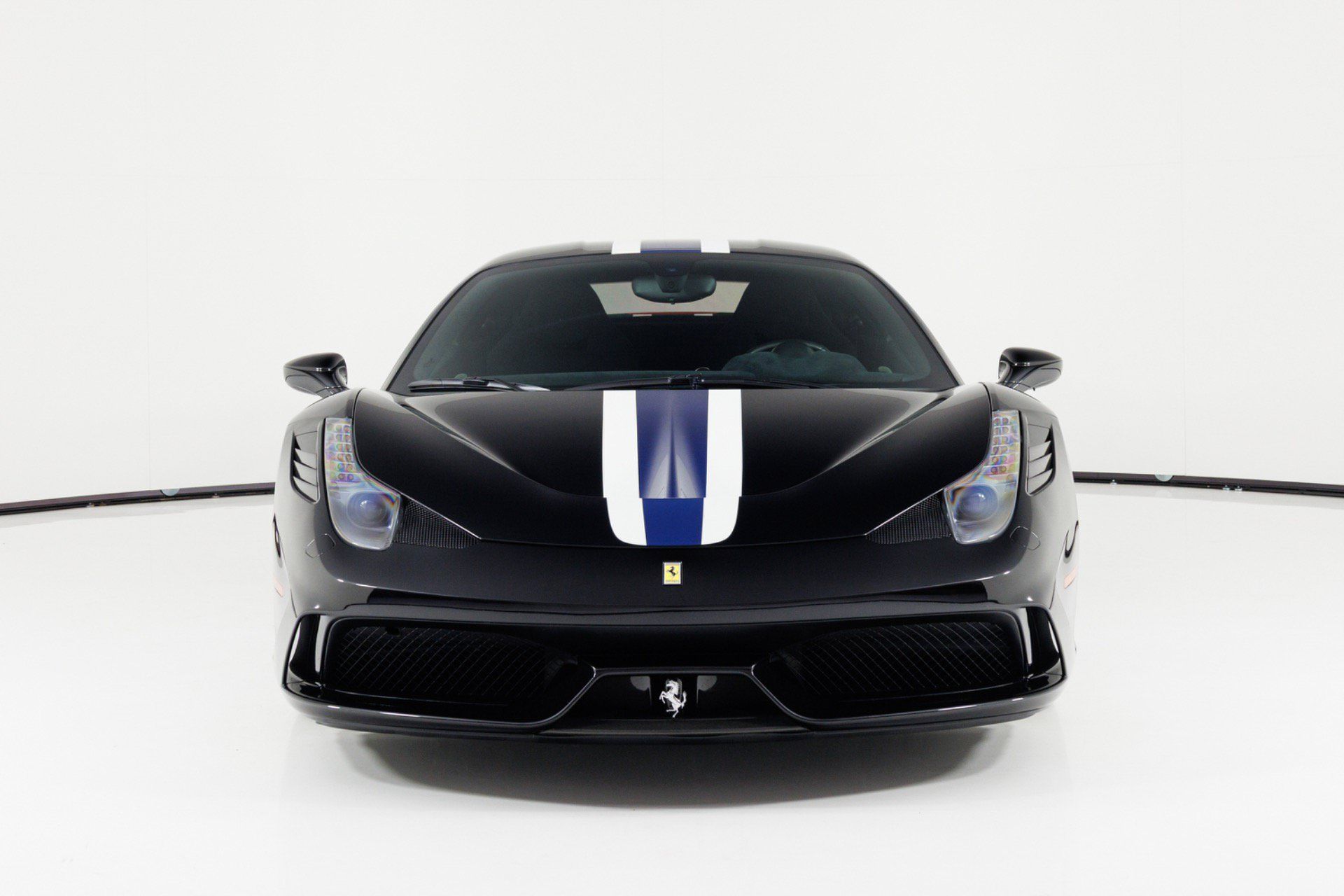 Used 2015 Ferrari 458 Speciale Coupe RWD image 8