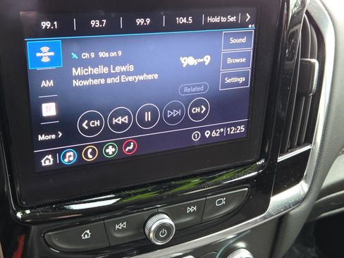 Certified 2021 Chevrolet Traverse LT image 19