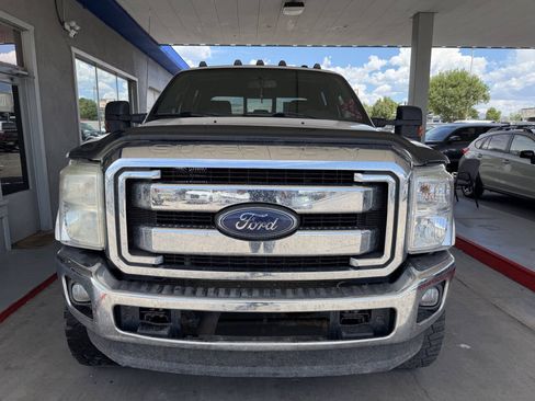 Used 2014 Ford F250 Lariat w/ Lariat Interior Package AWD/4WD image 3
