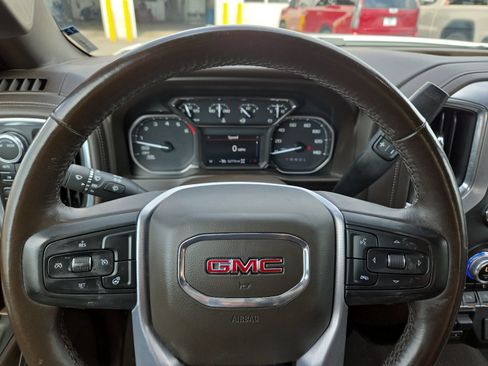 Used 2021 GMC Sierra 1500 SLT w/ Driver Alert Package I AWD/4WD image 4