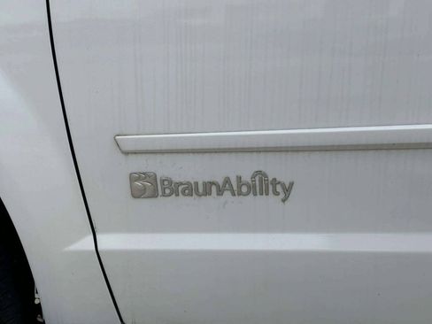 Used 2017 Dodge Grand Caravan SE w/ Power Window Group FWD image 40