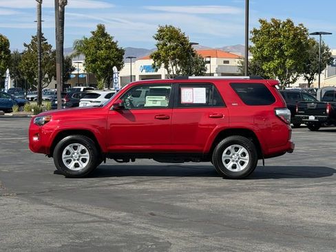 Used 2021 Toyota 4Runner SR5 RWD image 9
