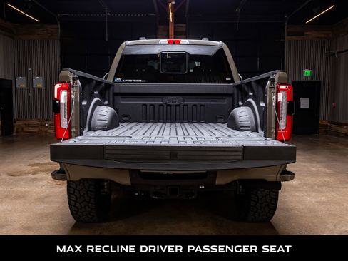 Used 2026 Ford F250 Platinum AWD/4WD image 9