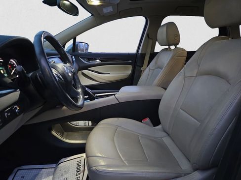 Used 2019 Buick Enclave Essence image 10