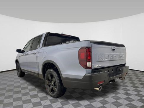 New 2026 Honda Ridgeline Black Edition image 4