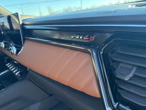 Certified 2024 GMC Canyon AT4 w/ Technology Package image 32