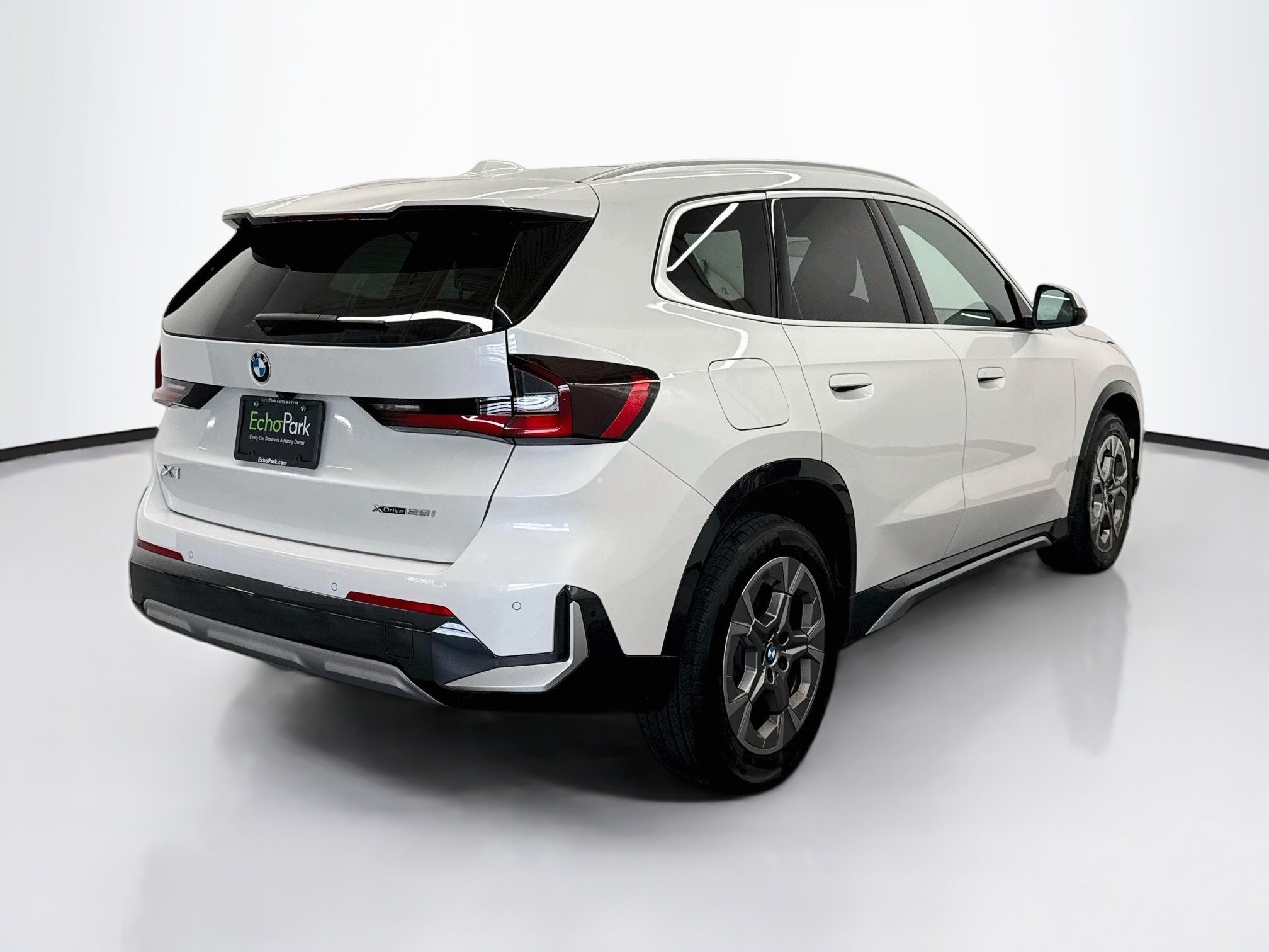Used 2026 BMW X1 xDrive28i AWD/4WD image 9
