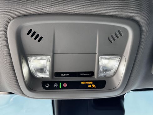 Used 2025 Chevrolet Malibu LT FWD image 20