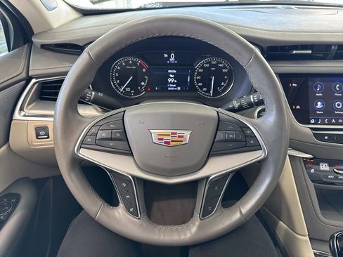 Used 2023 Cadillac XT5 Premium Luxury image 19
