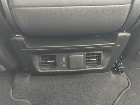 Used 2024 GMC Sierra 1500 SLT image 20