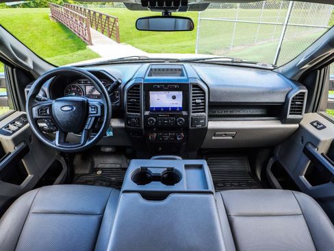 Used 2022 Ford F250 XL w/ STX Appearance Package AWD/4WD image 2