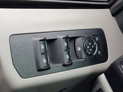 Used 2019 Ford F150 XL w/ Equipment Group 101A Mid AWD/4WD image 16