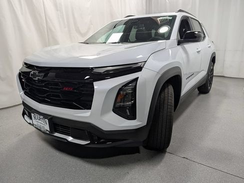New 2027 Chevrolet Equinox RS w/ Convenience Package III AWD/4WD image 8