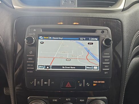 Certified 2017 Chevrolet Traverse Premier FWD image 30