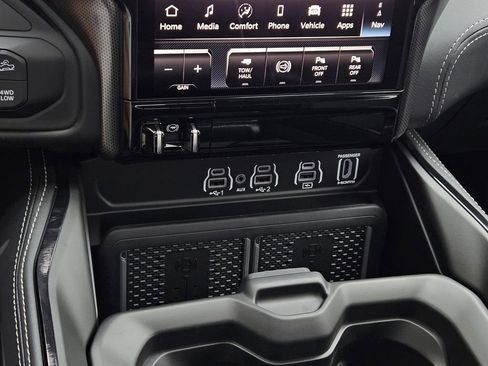 New 2026 RAM 2500 Limited image 22