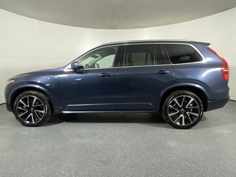 Used 2022 Volvo XC90 T6 Momentum w/ Advanced Package image 8
