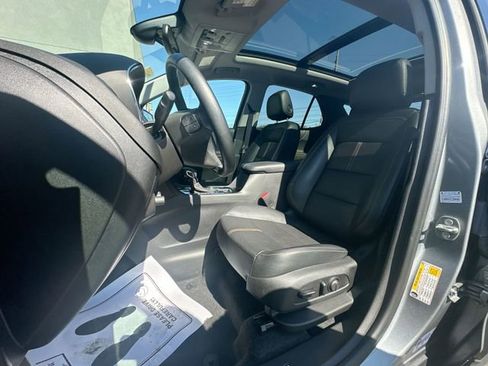Used 2023 Chevrolet Equinox Premier AWD/4WD image 13
