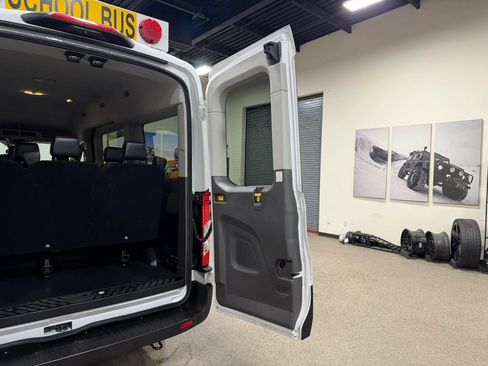 Used 2020 Ford Transit 150 XL RWD image 21