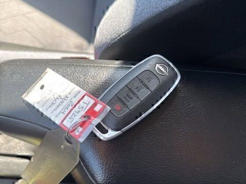 Used 2024 Nissan Versa SV FWD image 26