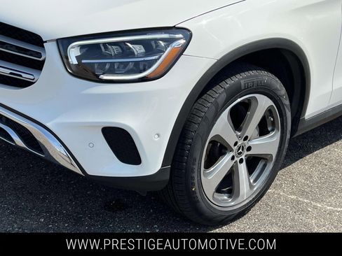 Used 2022 Mercedes-Benz GLC 300 4MATIC w/ Premium Package Lite image 9