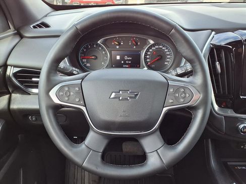 Used 2023 Chevrolet Traverse RS image 34