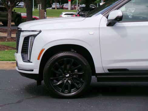 Used 2026 Cadillac Escalade Sport w/ LPO, ONYX Package AWD/4WD image 26