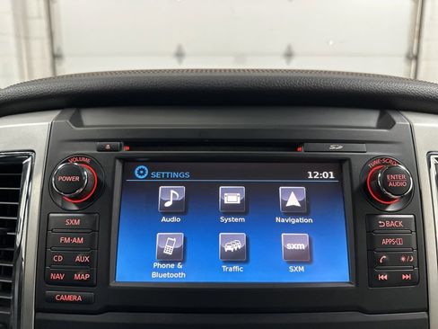 Used 2016 Nissan Titan SL image 31