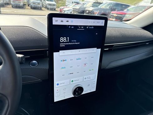 Certified 2025 Ford Mustang Mach-E Select image 18