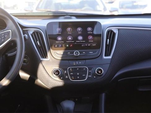 Used 2024 Chevrolet Malibu LT image 23