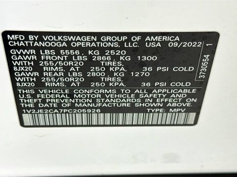 Certified 2023 Volkswagen Atlas Cross Sport SE w/ Panoramic Sunroof Package FWD image 33