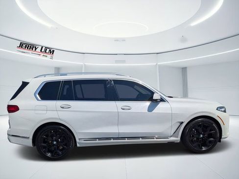 Used 2020 BMW X7 xDrive40i w/ Premium Package AWD/4WD image 2