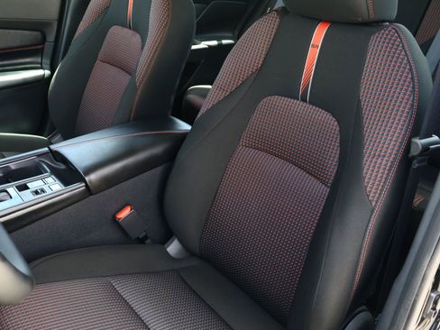 Used 2026 Nissan Sentra SR w/ Floor Mat Package FWD image 12