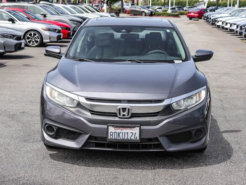Used 2018 Honda Civic EX image 2