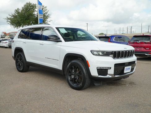 Used 2023 Jeep Grand Cherokee L Limited RWD image 3