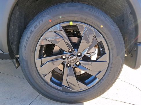 New 2026 Nissan Rogue SV image 28