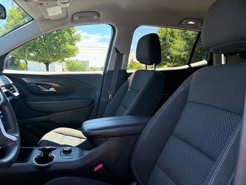 Used 2024 GMC Terrain SLE w/ LPO, Floor Liner Package FWD image 29
