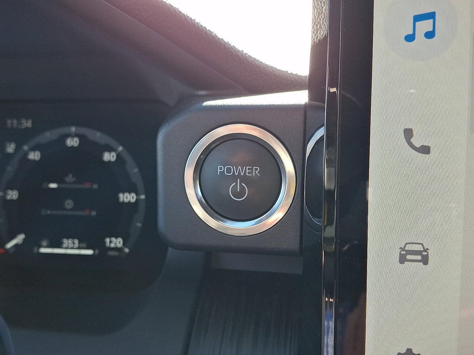 Certified 2025 Toyota 4Runner Platinum AWD/4WD image 27