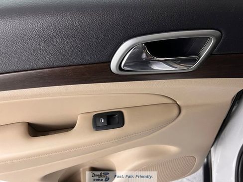 Used 2018 Jeep Grand Cherokee Laredo image 24