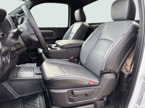 New 2026 RAM 3500 Tradesman AWD/4WD image 17
