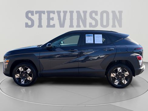 Used 2025 Hyundai Kona SEL AWD/4WD image 2