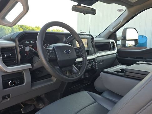Used 2024 Ford F550 4x4 SuperCab Super Duty image 22