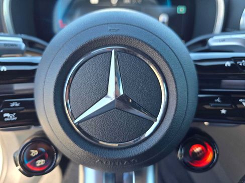 Used 2022 Mercedes-Benz SL 63 AMG 4MATIC image 17