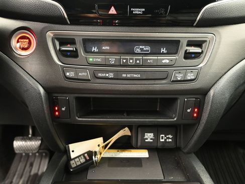 Certified 2023 Honda Passport TrailSport image 16