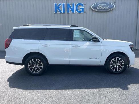 Certified 2025 Ford Expedition Platinum AWD/4WD image 1