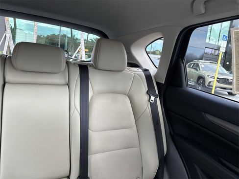 Used 2018 MAZDA CX-5 Touring w/ Preferred Equipment Package image 17